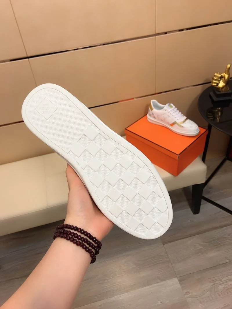 Louis Vuitton Low Shoes Bright 30780
