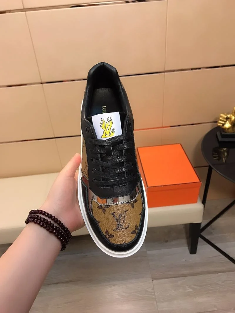 Louis Vuitton Low Shoes Chic 30778