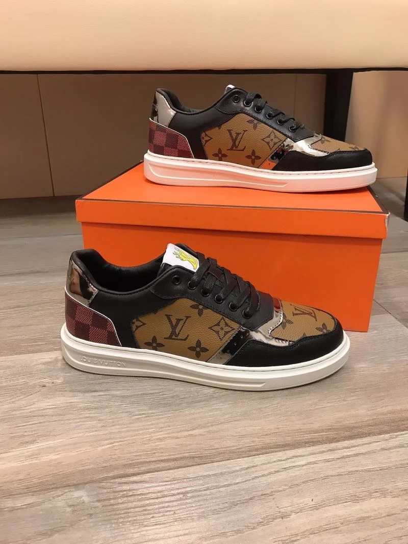 Louis Vuitton Low Shoes Chic 30778