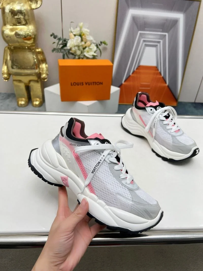 Louis Vuitton Low Shoes ComfortFit 30776