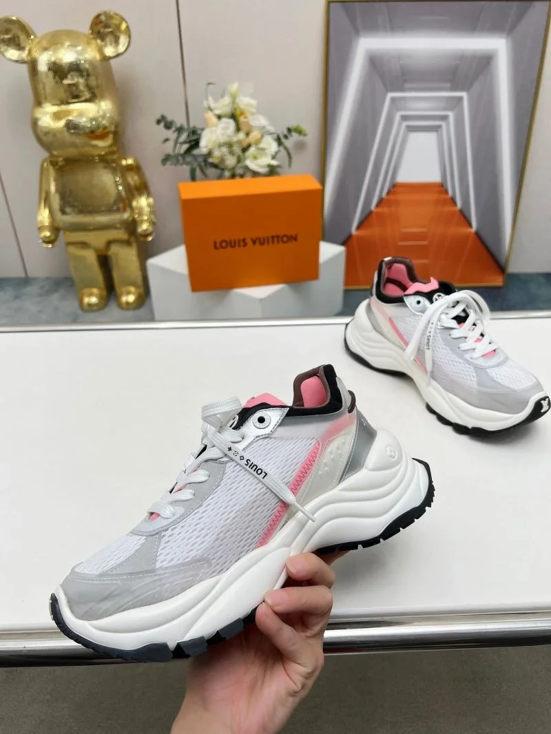 Louis Vuitton Low Shoes ComfortFit 30776