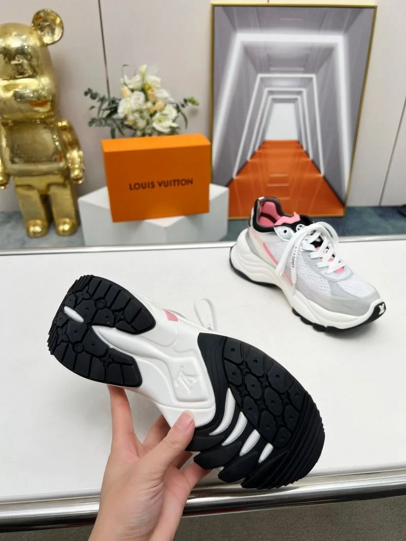 Louis Vuitton Low Shoes ComfortFit 30776