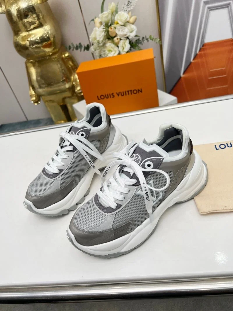 Louis Vuitton Low Shoes Popular 30745