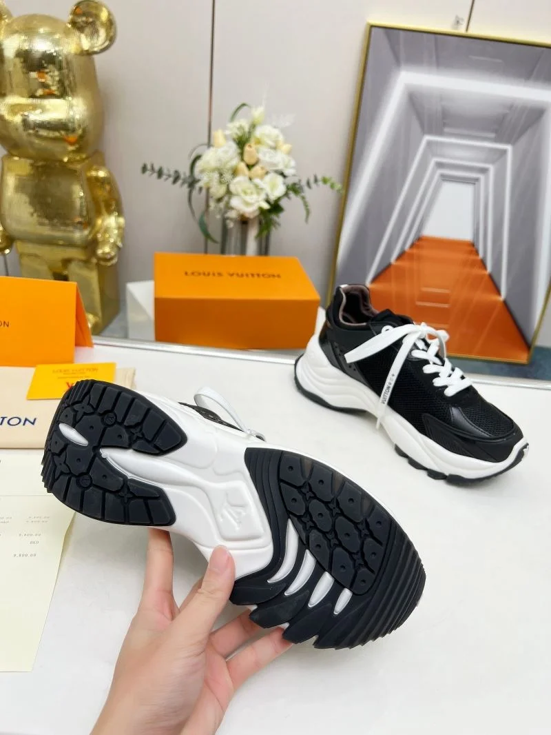 Contemporary Louis Vuitton Low Shoes 30758