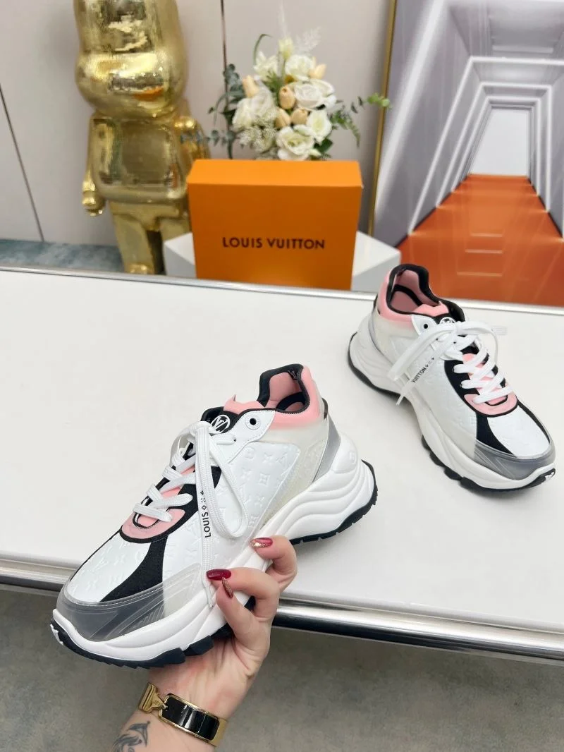 Louis Vuitton Low Shoes UrbanChic 30759