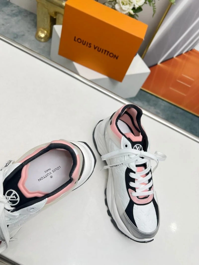 Louis Vuitton Low Shoes UrbanChic 30759