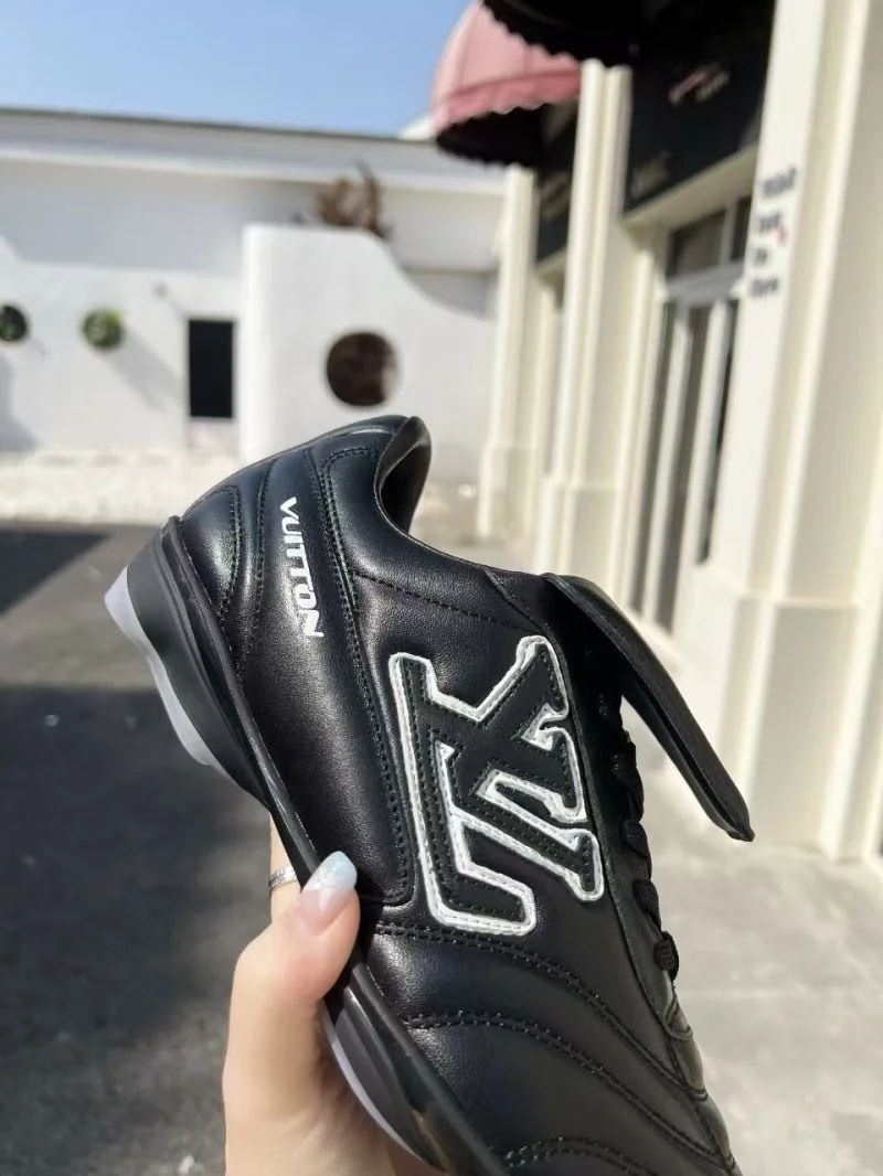 Louis Vuitton Low Shoes ModernLook 30760