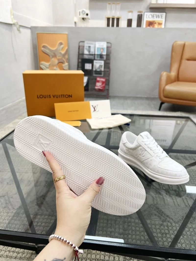 GoodFit Louis Vuitton Low Shoes 30771