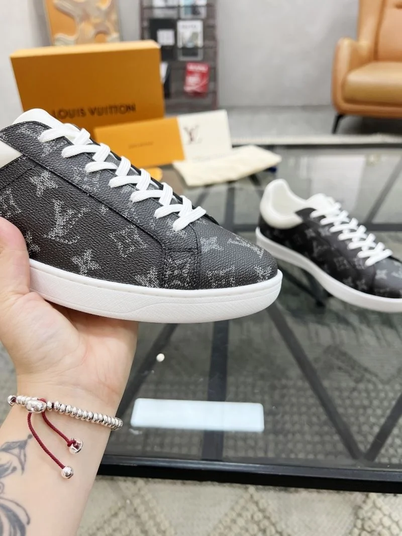 Louis Vuitton Low Shoes FashionForward 30765