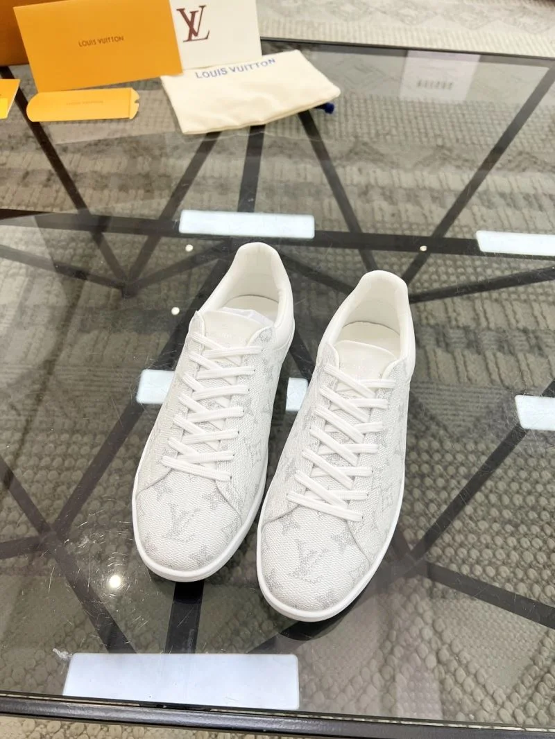 Louis Vuitton Low Shoes Sporty 30757