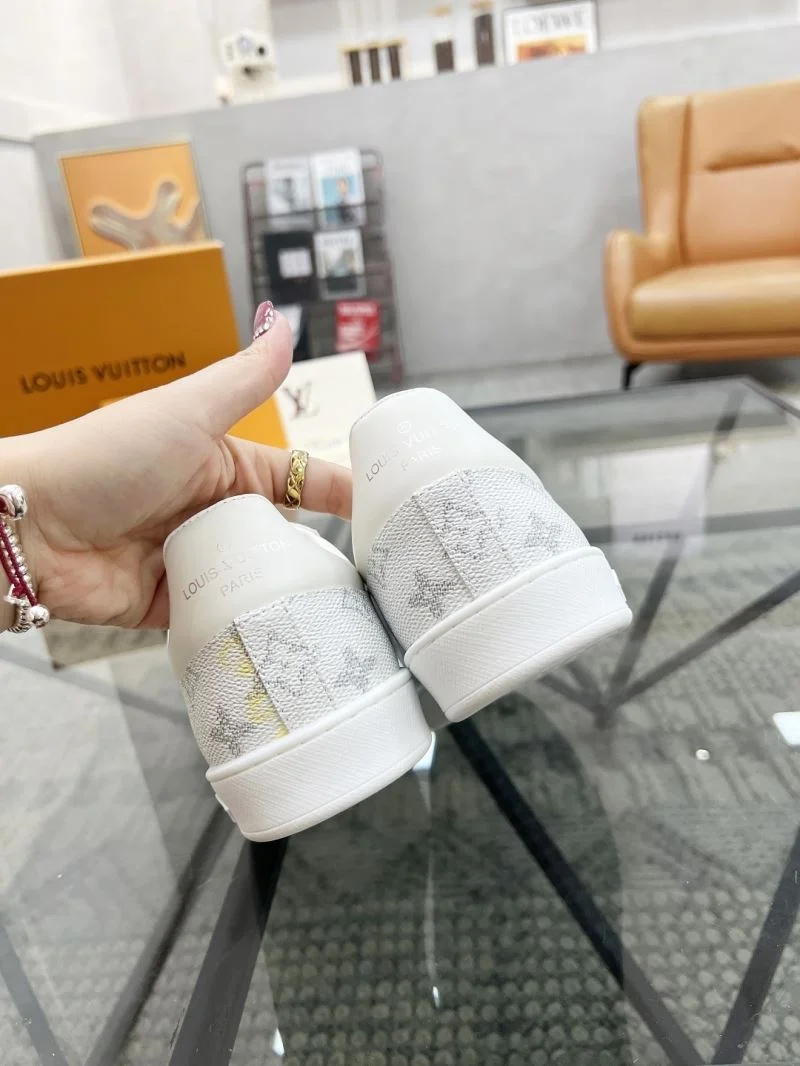 Louis Vuitton Low Shoes Sporty 30757