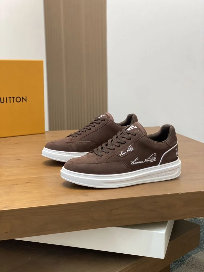 UrbanChic Louis Vuitton Low Shoes 30747