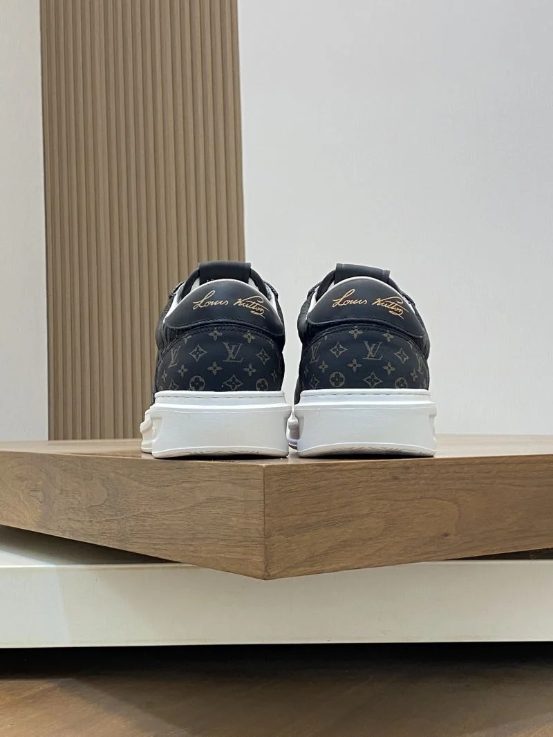 WeatherProof Louis Vuitton Low Shoes 30740