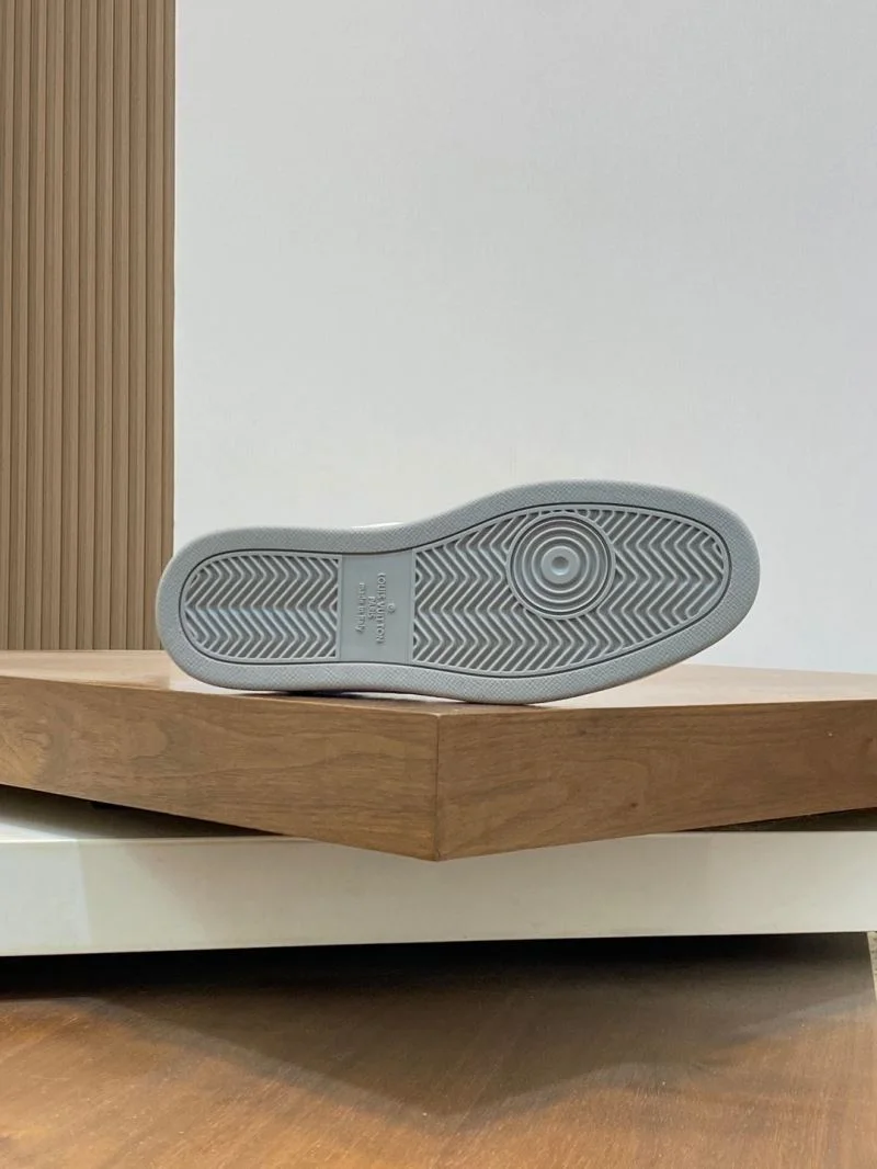 ZipUp Louis Vuitton Low Shoes 30735