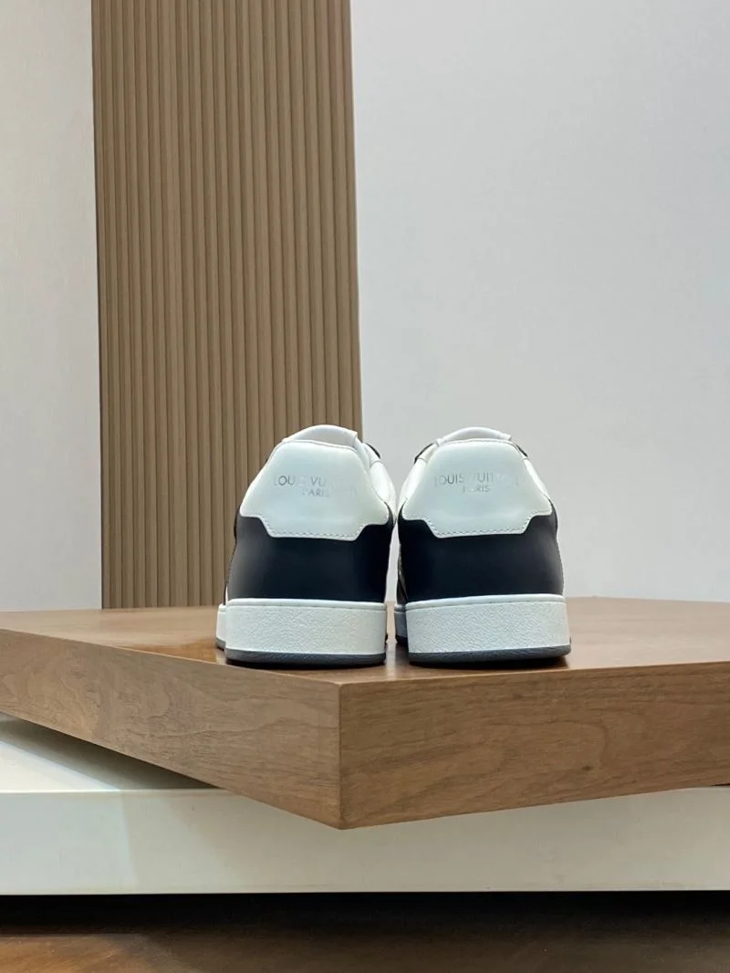 Durable Louis Vuitton Low Shoes 30733