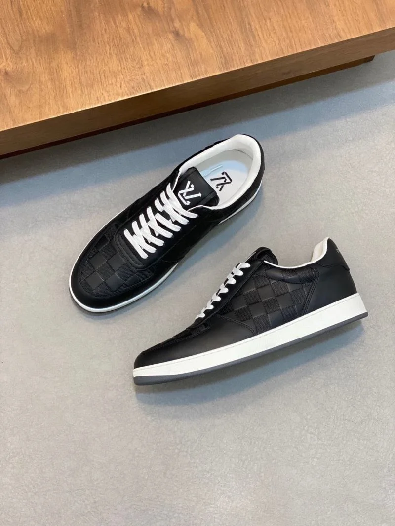 Cozy Louis Vuitton Low Shoes 30732