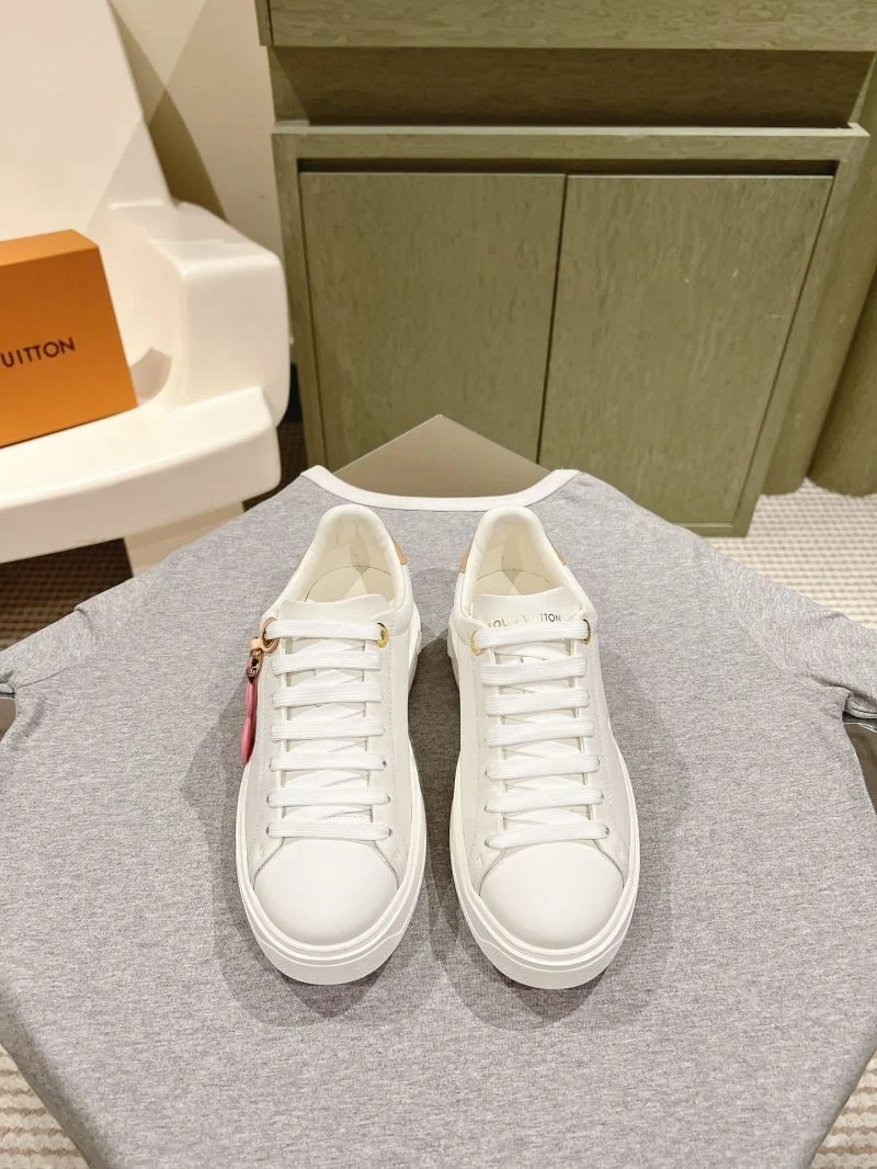 Durable Louis Vuitton Low Shoes 31644