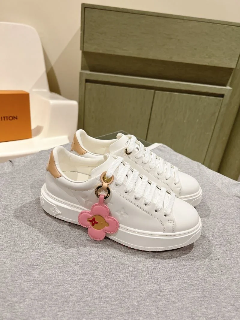 Durable Louis Vuitton Low Shoes 31644