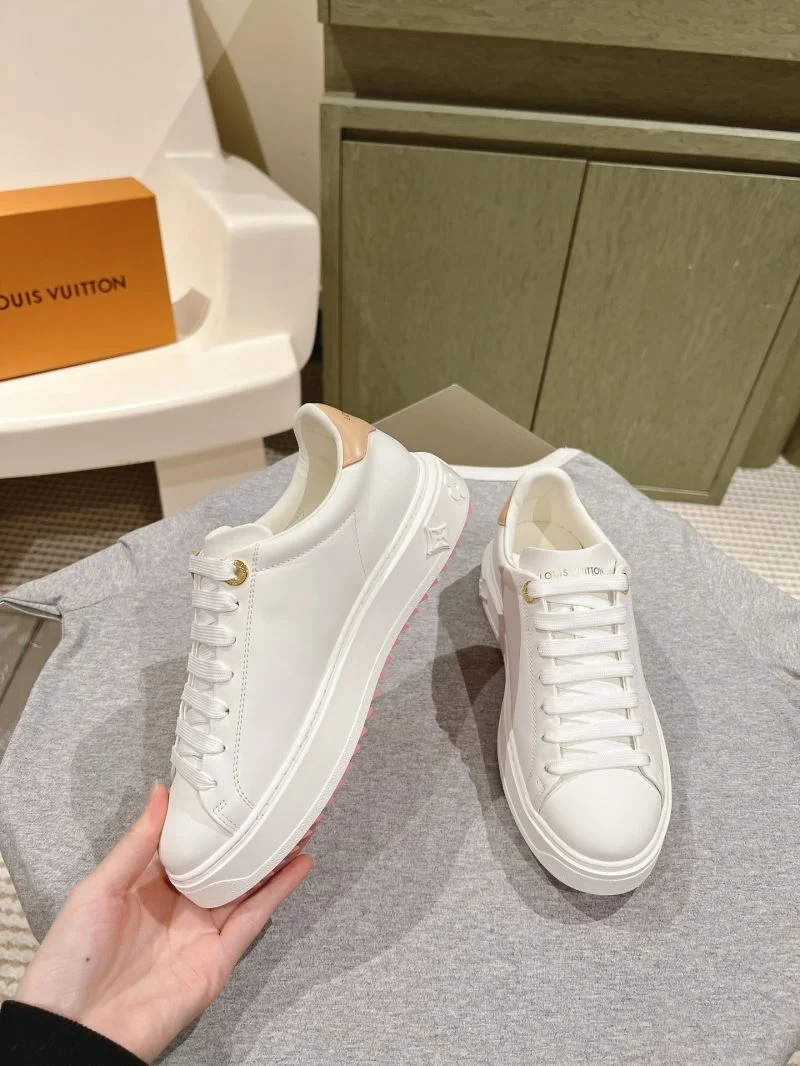 Durable Louis Vuitton Low Shoes 31644