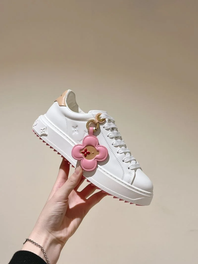 Durable Louis Vuitton Low Shoes 31644