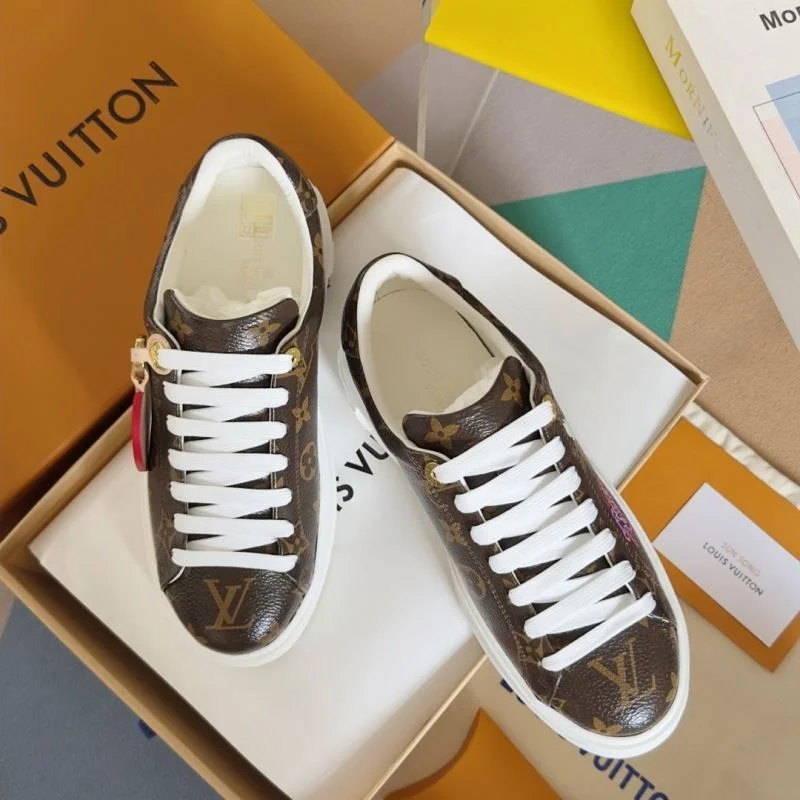 Louis Vuitton Low Shoes MoistureWicking 31646