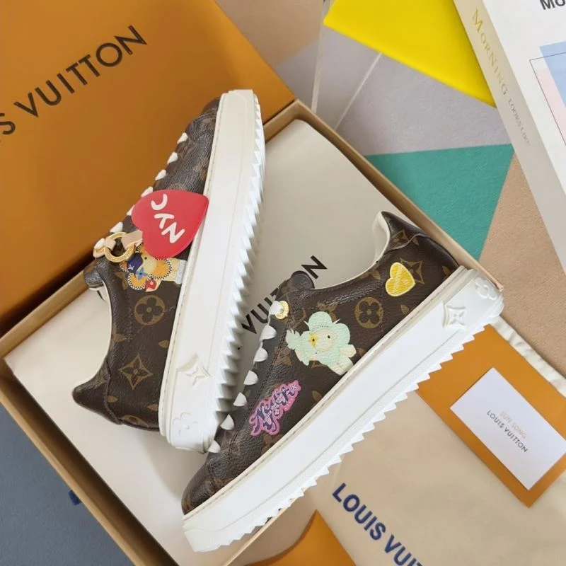 Louis Vuitton Low Shoes MoistureWicking 31646