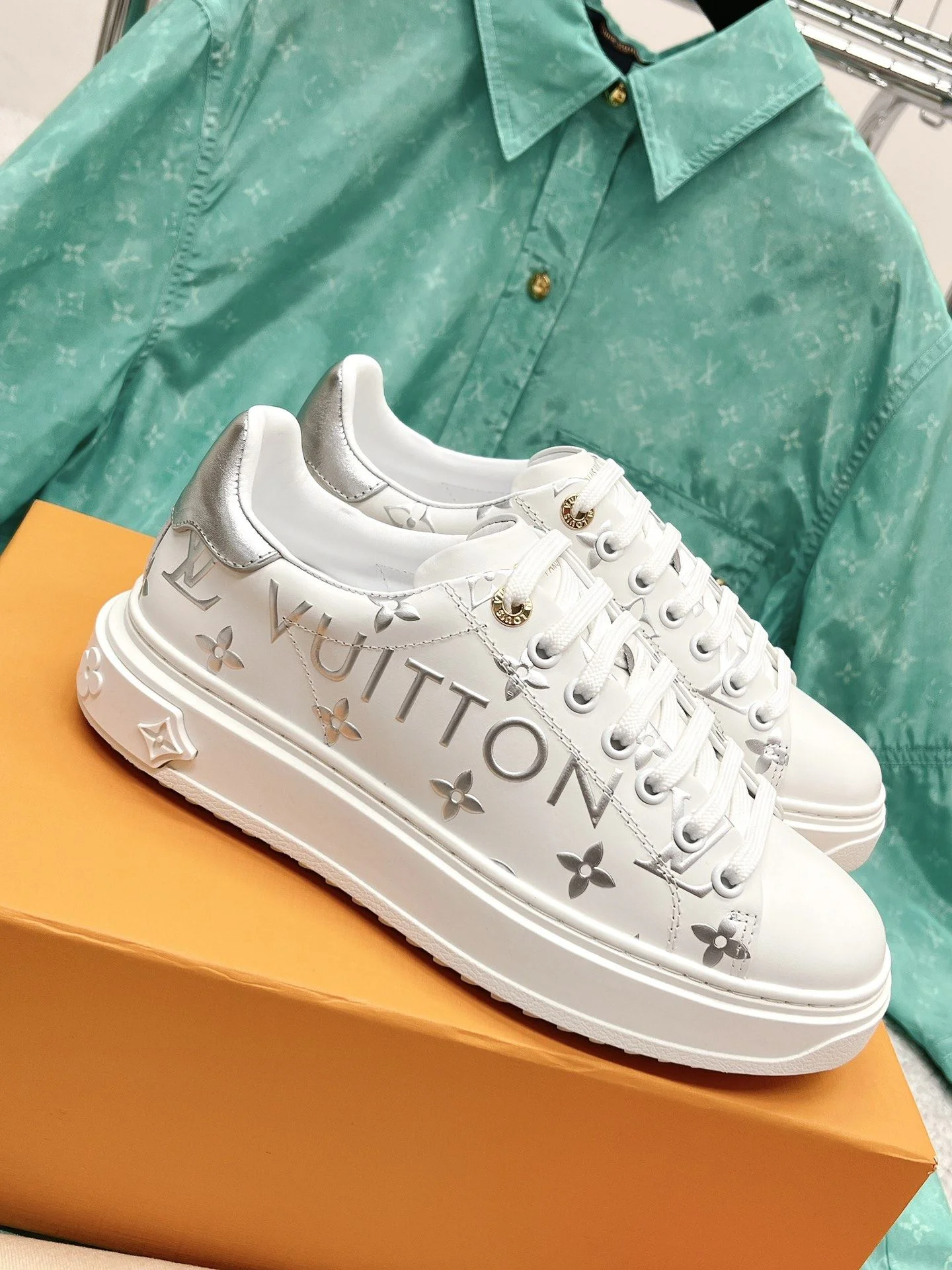 Louis Vuitton Low Shoes Sustainable 31614
