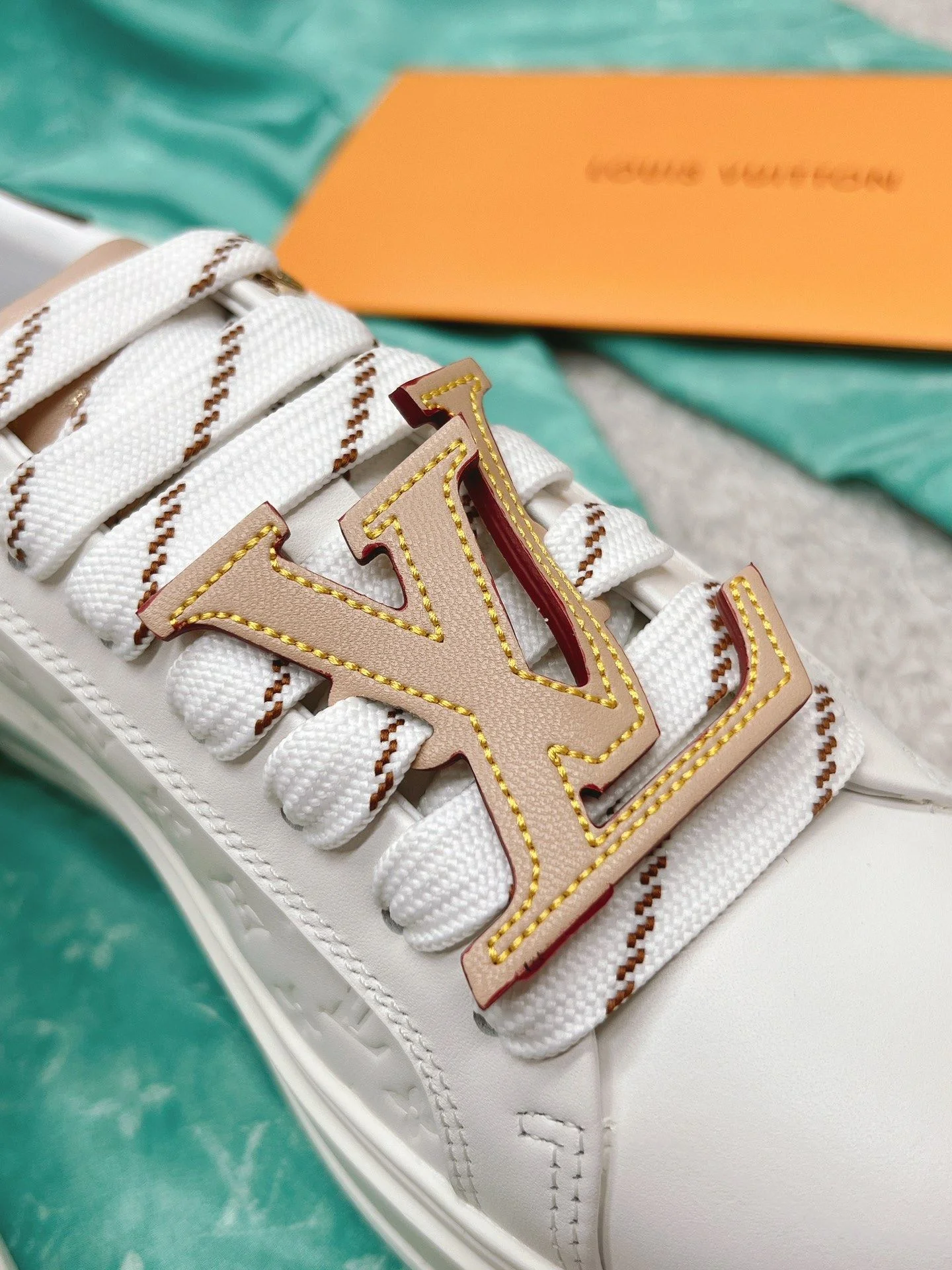 Thermal Louis Vuitton Low Shoes 31621