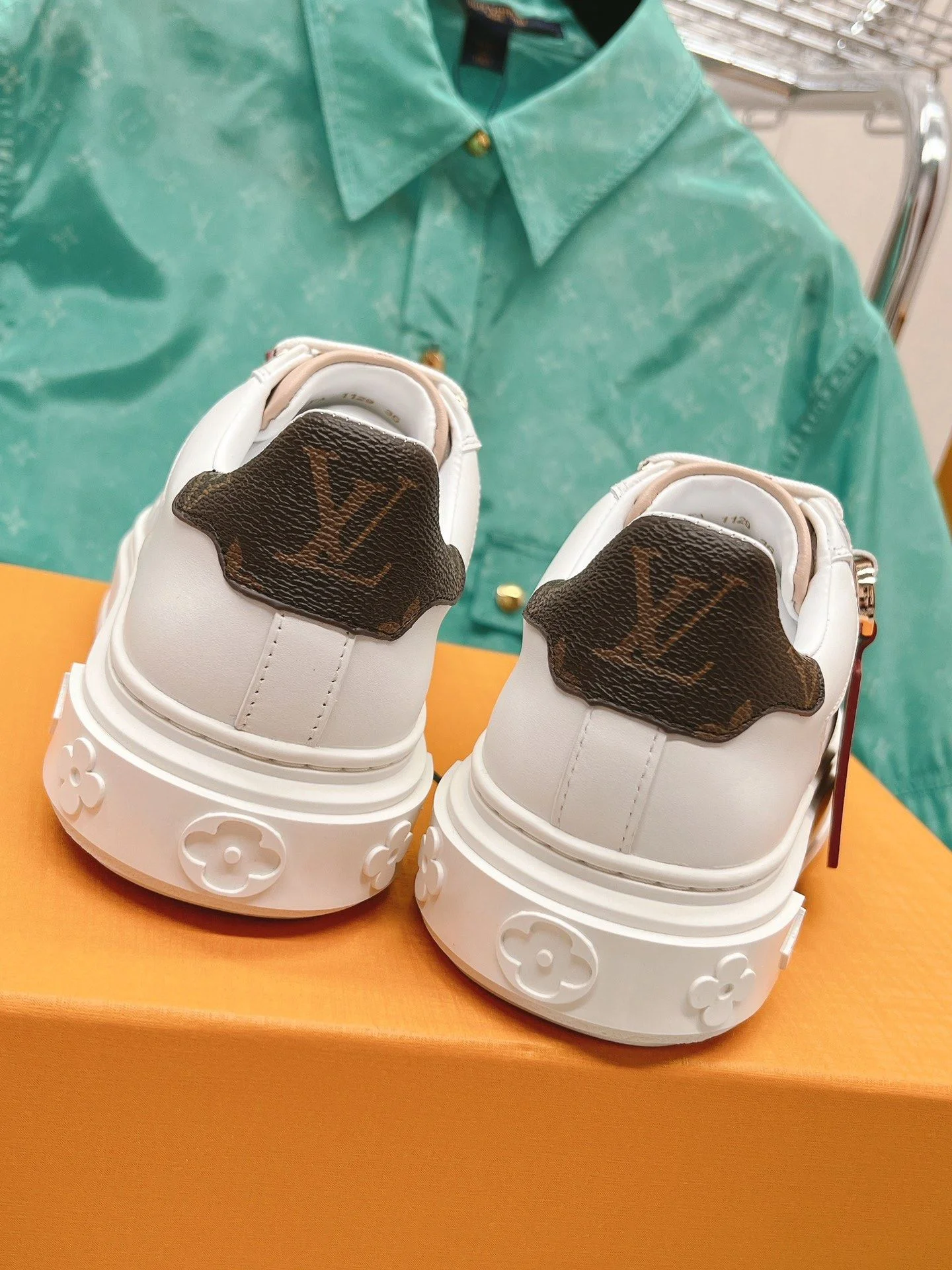 Thermal Louis Vuitton Low Shoes 31621