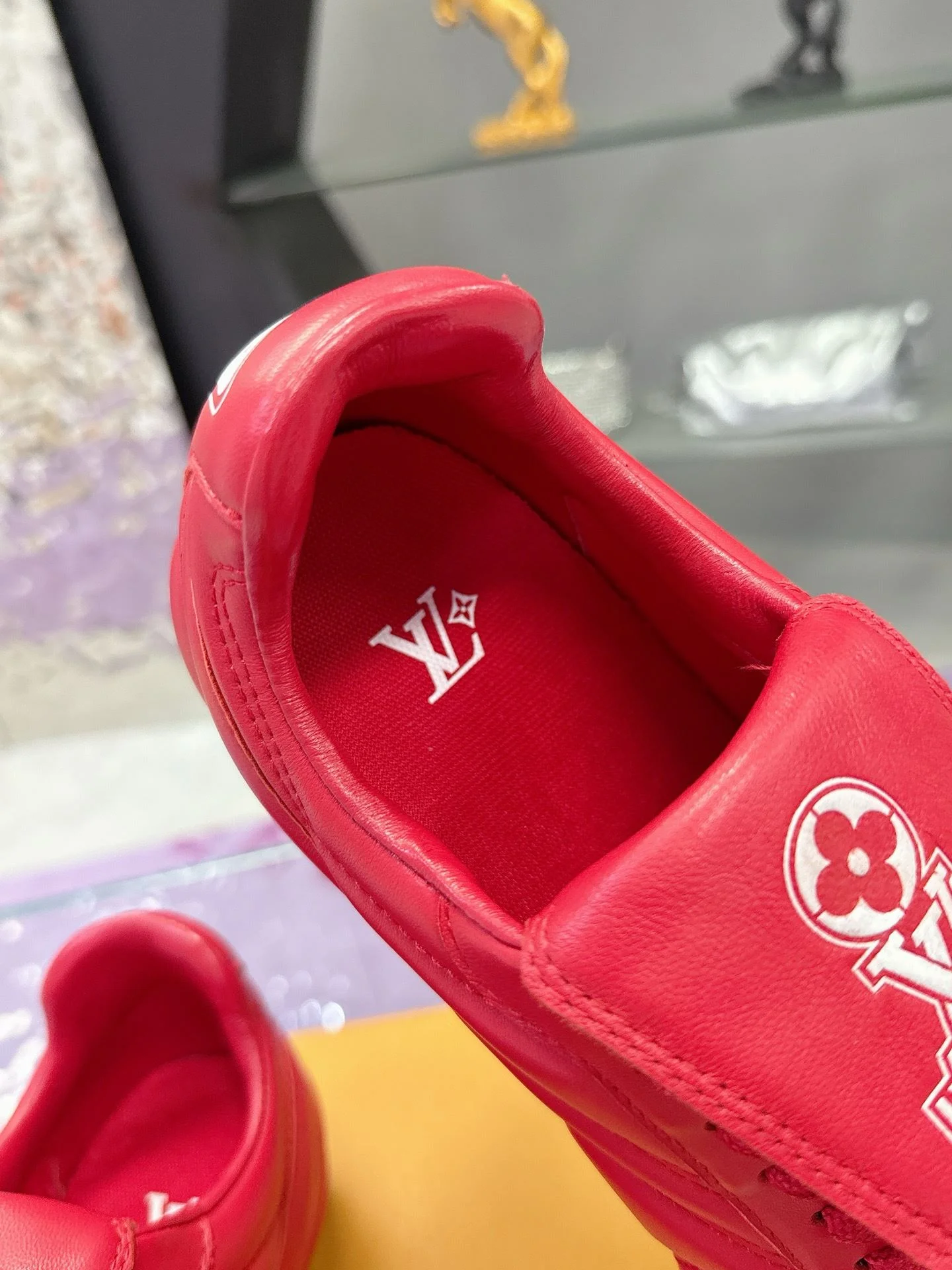 Casual Louis Vuitton Low Shoes 31636