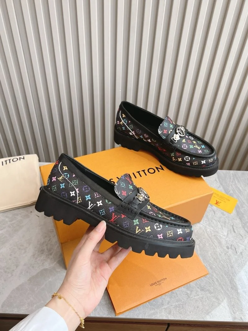 Louis Vuitton Low Shoes Durable 31615