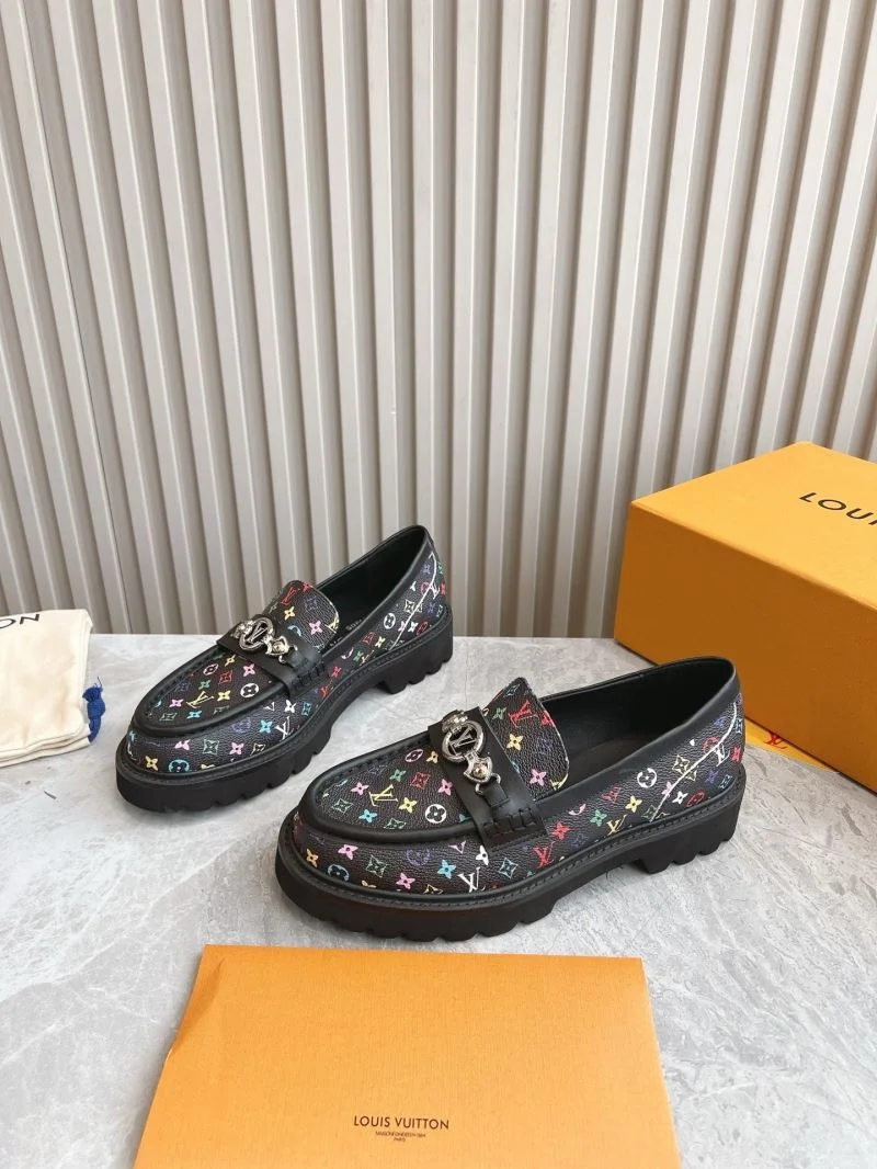 Louis Vuitton Low Shoes Durable 31615