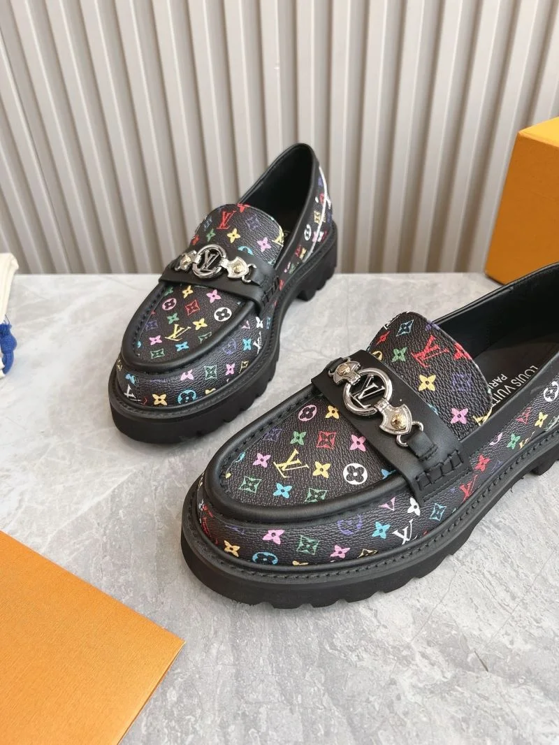 Louis Vuitton Low Shoes Durable 31615