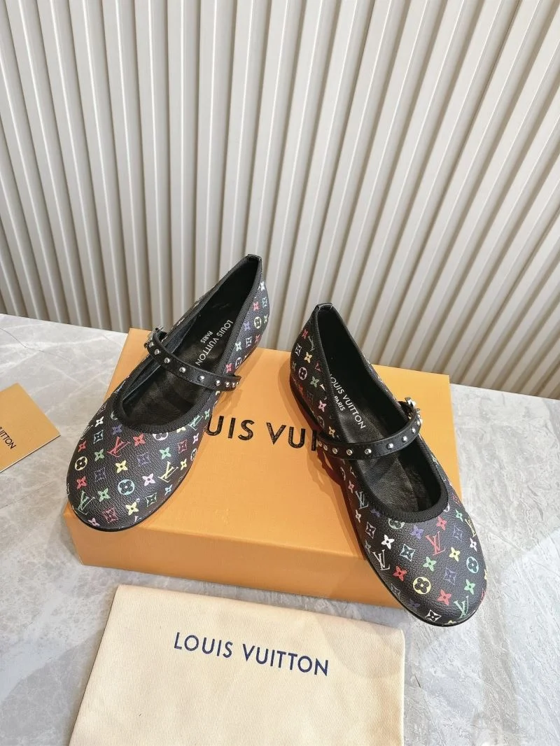 TopPick Louis Vuitton Low Shoes 31619