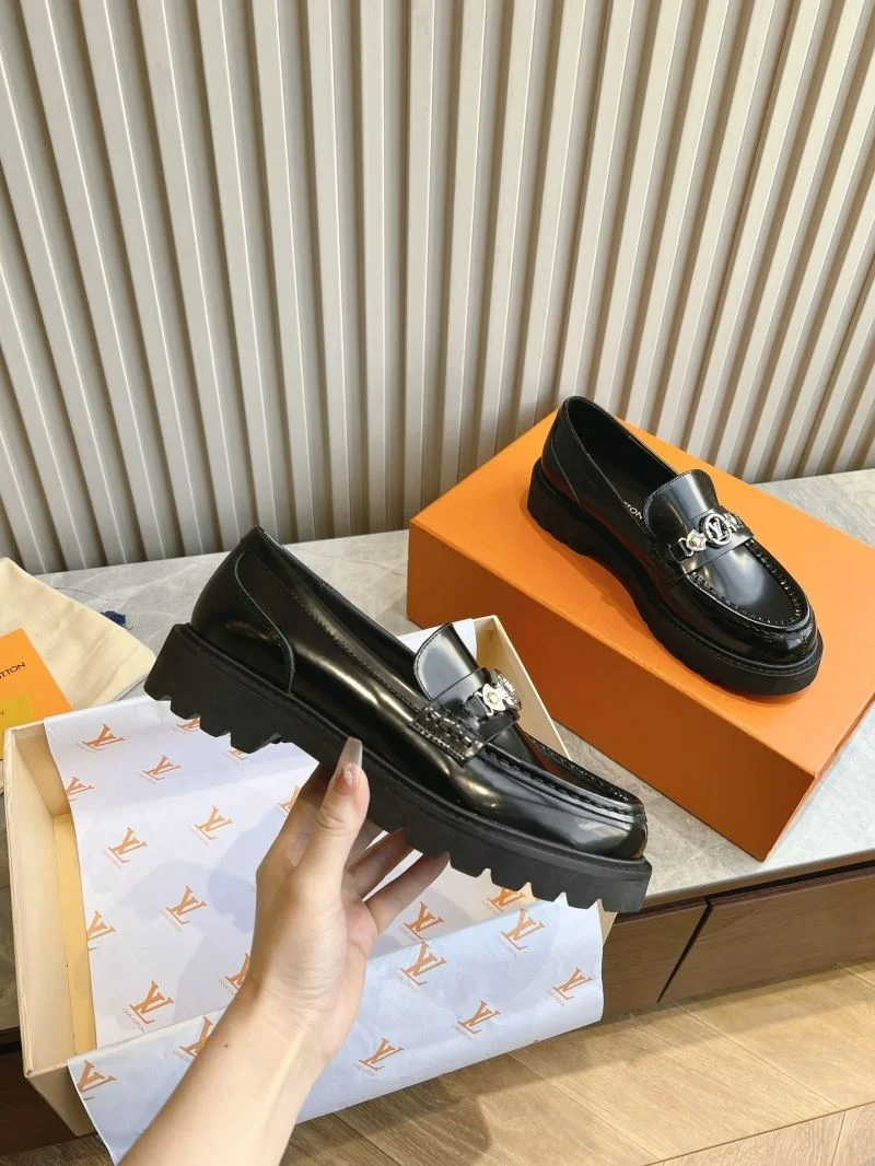 Louis Vuitton Low Shoes Breathable 31607