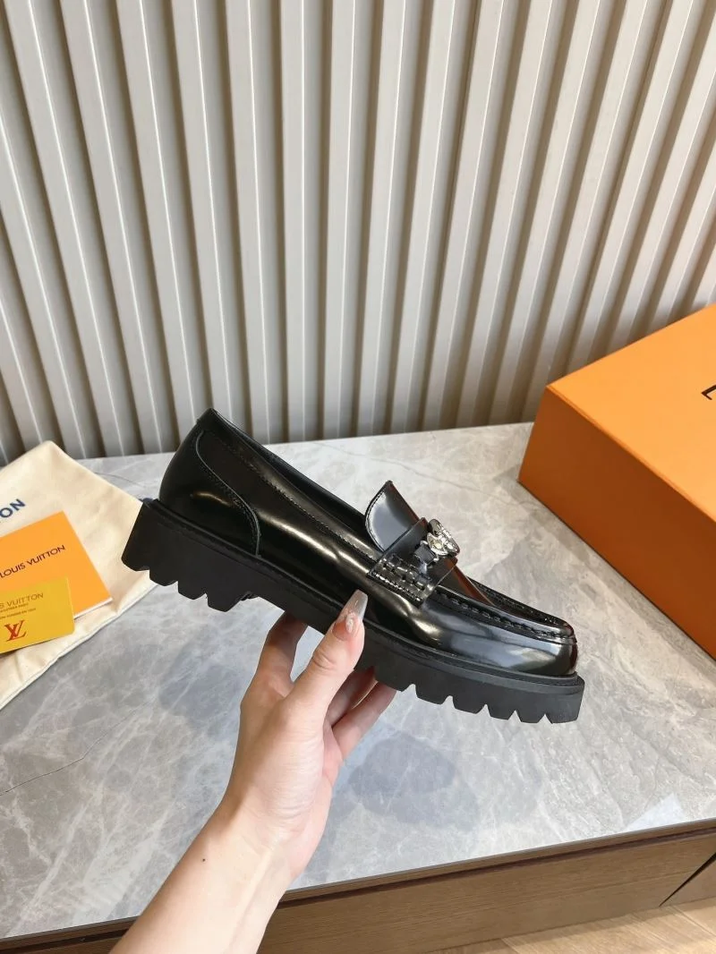 Louis Vuitton Low Shoes Breathable 31607