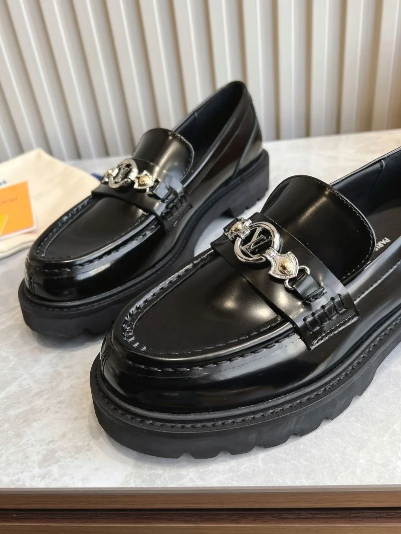 Louis Vuitton Low Shoes Breathable 31607