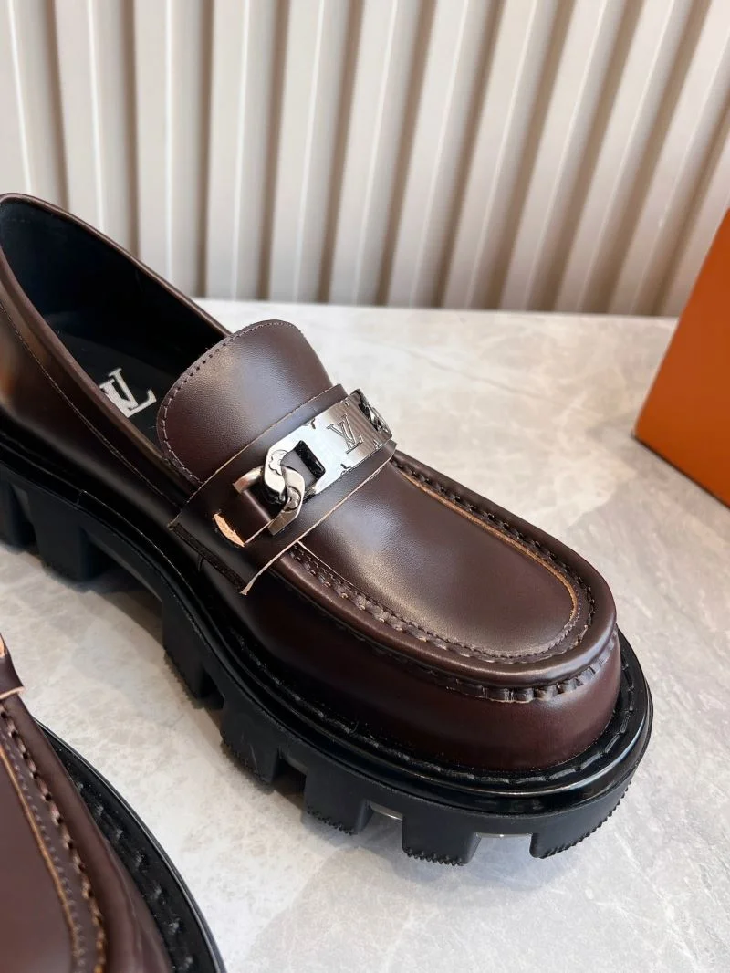 SunProtective Louis Vuitton Low Shoes 31603