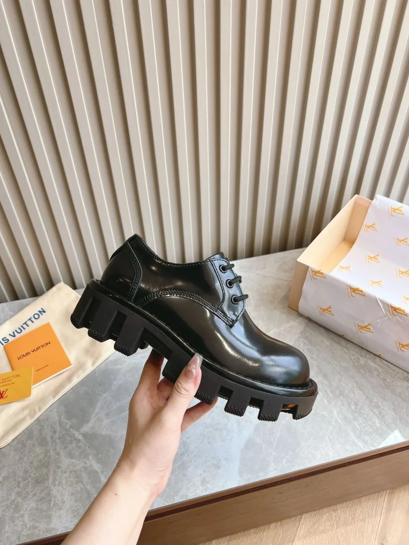 HighPerformance Louis Vuitton Low Shoes 31602