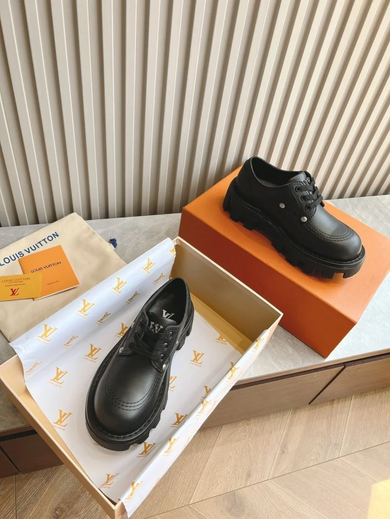 Premium Louis Vuitton Low Shoes 31600