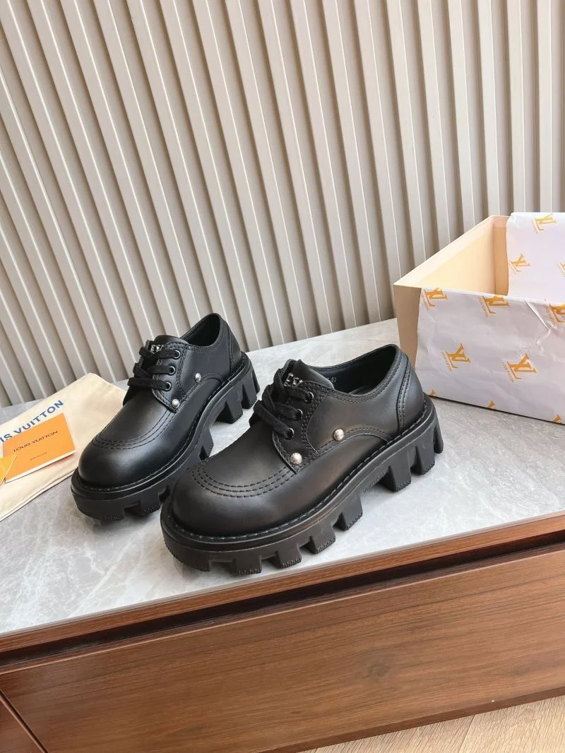 Premium Louis Vuitton Low Shoes 31600