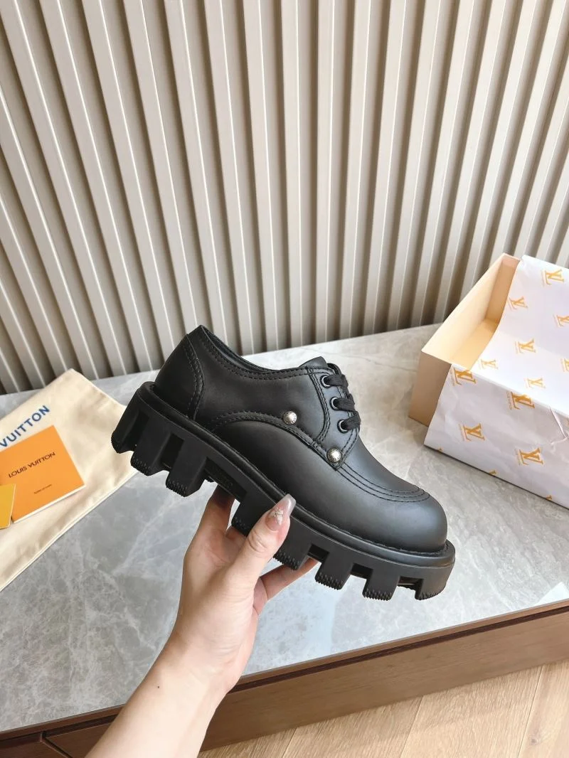Premium Louis Vuitton Low Shoes 31600