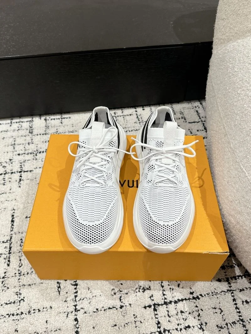 Louis Vuitton Low Shoes WaterResistant 32337