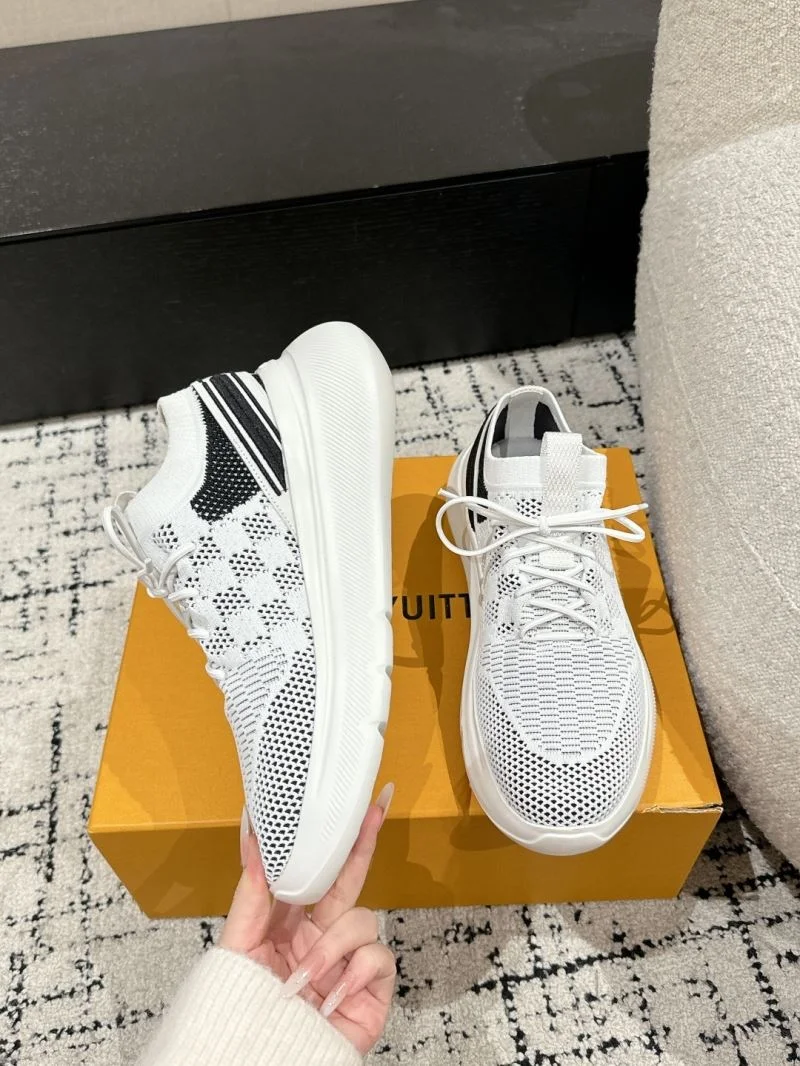 Louis Vuitton Low Shoes WaterResistant 32337