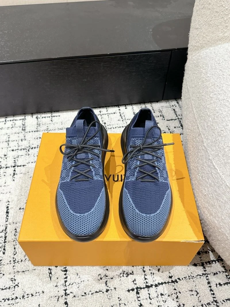 Minimalist Louis Vuitton Low Shoes 32350