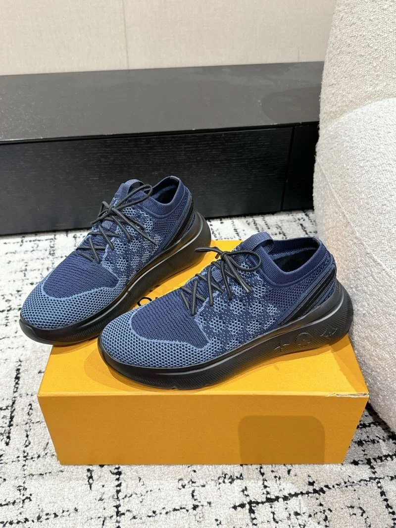 Minimalist Louis Vuitton Low Shoes 32350