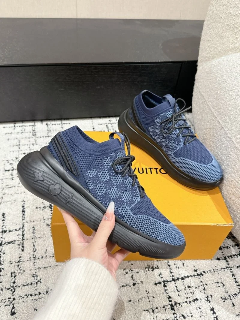 Minimalist Louis Vuitton Low Shoes 32350
