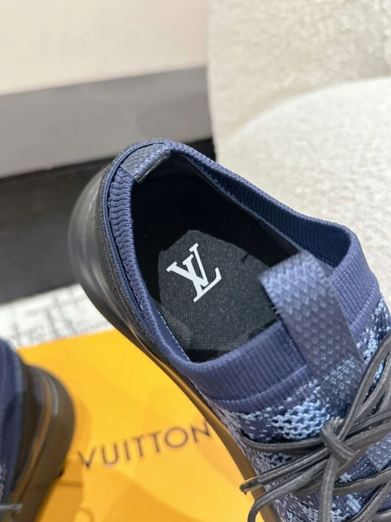 Minimalist Louis Vuitton Low Shoes 32350