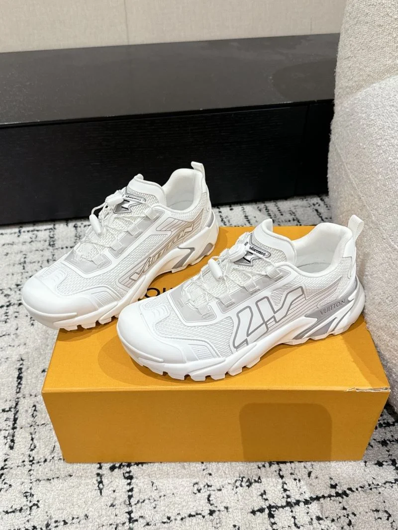Louis Vuitton Low Shoes Stylish 32338