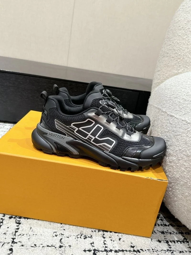 Louis Vuitton Low Shoes Youthful 32342
